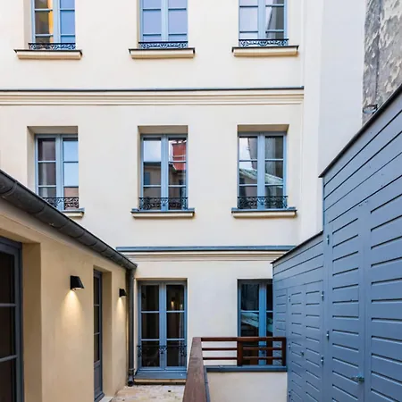 De L'oncle Louis 3* Versailles