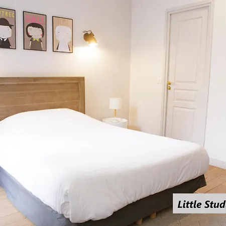 De L'oncle Louis Lägenhetshotell 3*