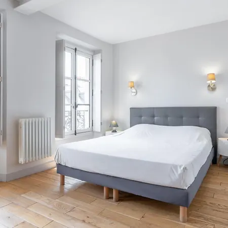 Apart-hotel De L'oncle Louis 3*