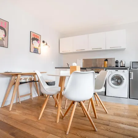 De L'oncle Louis Apart-hotel 3*