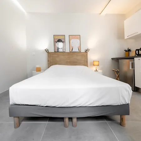 De L'oncle Louis Aparthotel Versailles