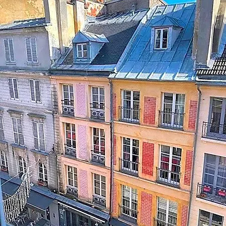 De L'oncle Louis Versailles