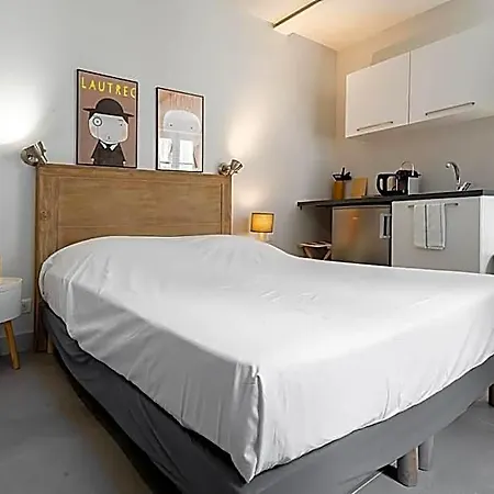 De L'oncle Louis Versailles