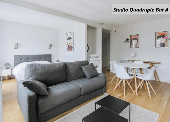 De L'oncle Louis Apartahotel 3*