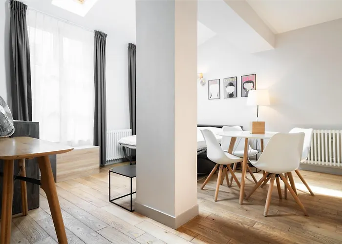 De L'oncle Louis Apartahotel