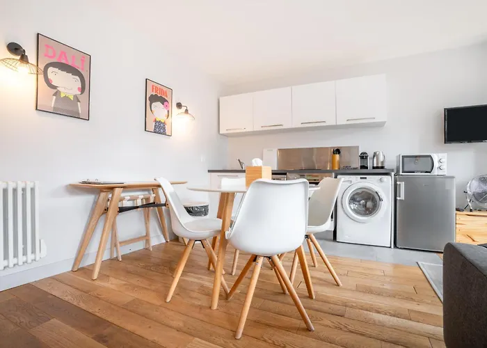 De L'oncle Louis Apartahotel 3*