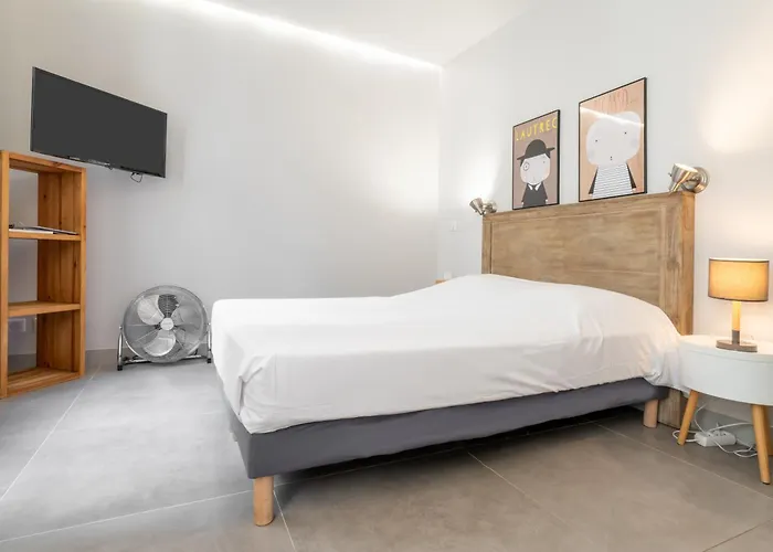 Apartahotel De L'oncle Louis 3*